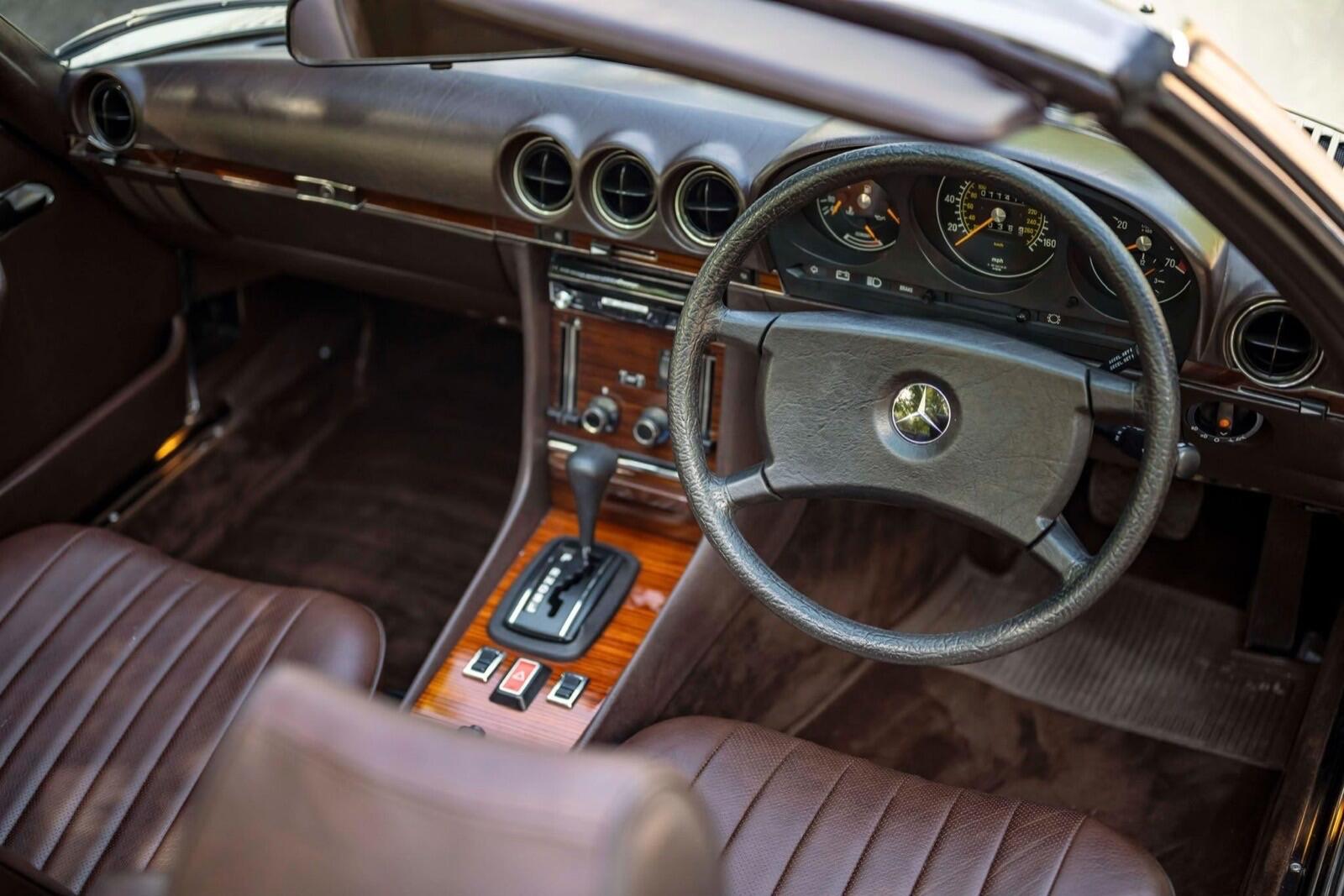 Mercedes-Benz 500 SL — photo 15