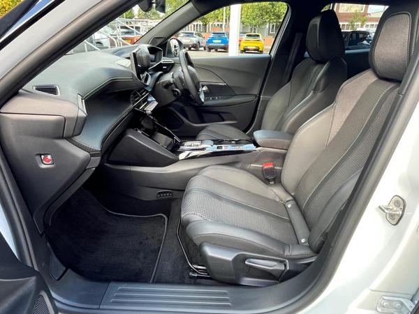 Used Peugeot E-2008 VU23SVN 25