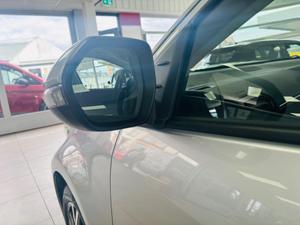 Toyota Yaris Photo 14