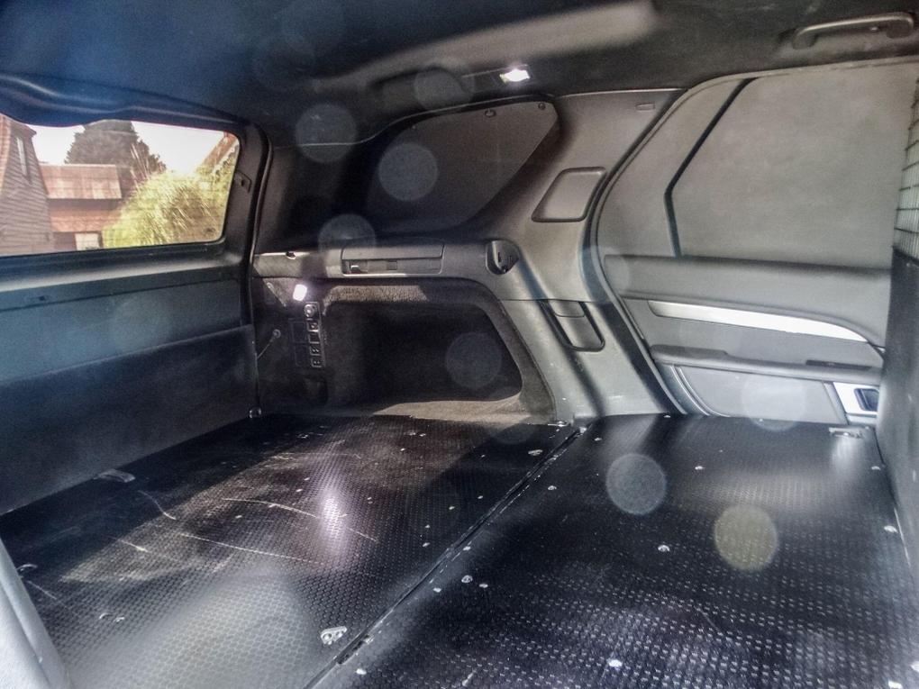 Used Land Rover Discovery CU20OUB 38