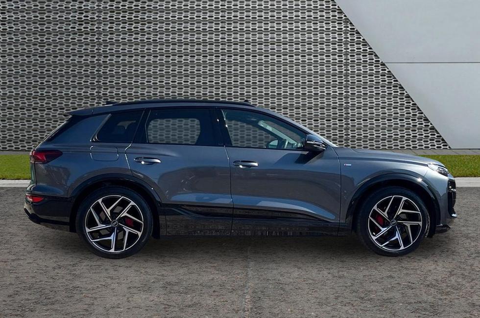 Audi Q6 Photo at-a7c5a52c7bc54946ba8bf07bea9f47cf.jpg