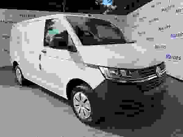 Used ~ Volkswagen Transporter 2.0 TDI T28 Startline FWD SWB Euro 6 (s/s) 5dr Candy White at Martins Group