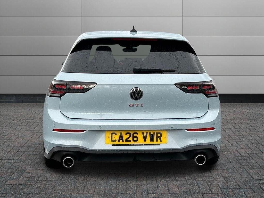 Volkswagen Golf Photo at-a80973d0c1554eda8e2e708cbabe887a.jpg