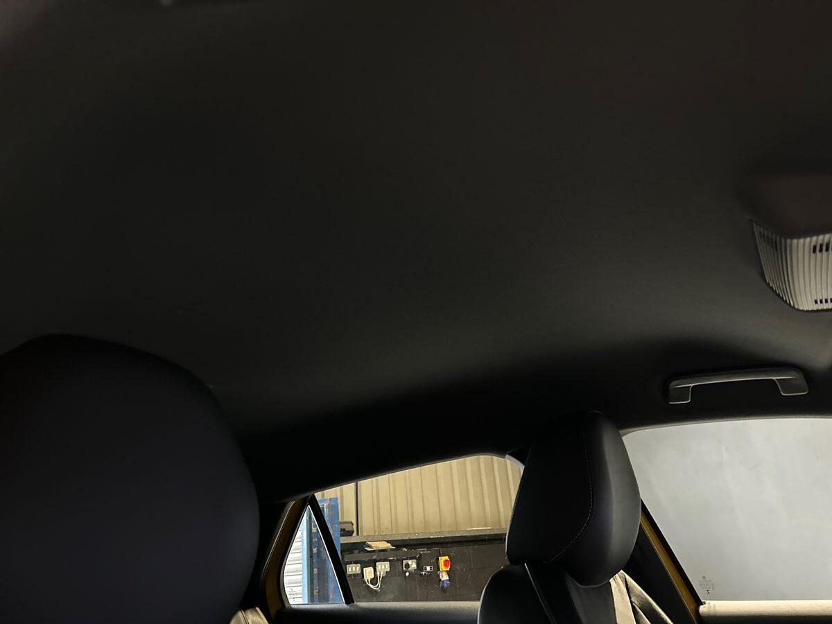 Volkswagen T-Roc Photo at-a819557a52f84d2082f6102b62e6bd7c.jpg