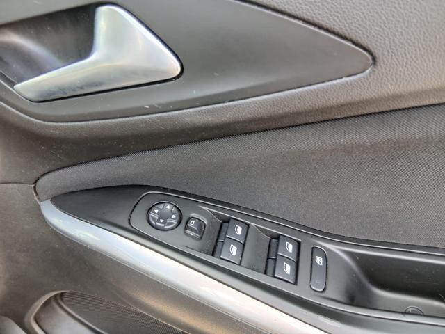 Used Vauxhall Grandland X FG68HHR 23
