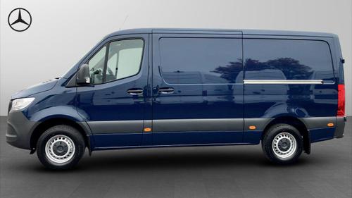 Mercedes-Benz Sprinter Photo at-a8410bbd0cdb4e89a25b31d2bb4aa7f6.jpg