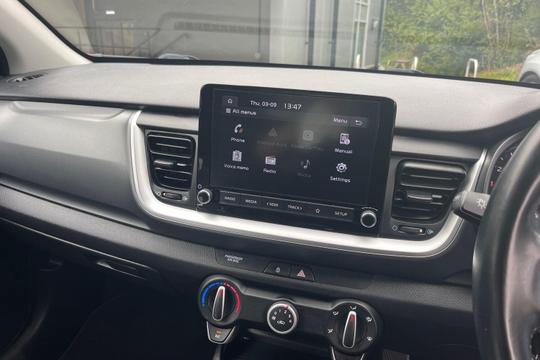 Kia Stonic Photo at-a85a831b156f47f18f49bad85fcd501e.jpg