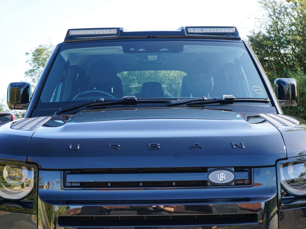 Used Land Rover Defender 110 SO22ZST 32
