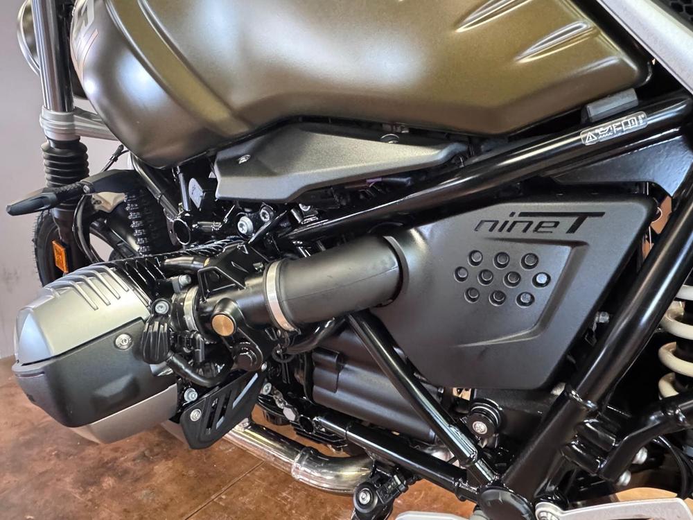 BMW R nineT Scrambler Photo at-a89fa136c3e0496eb83ab210ef7f5b31.jpg