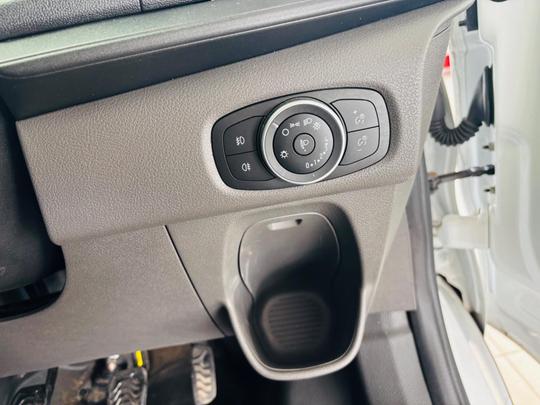 Ford Transit Custom Photo at-a8ab5e69428f40c0ae825f25b7af9eb6.jpg