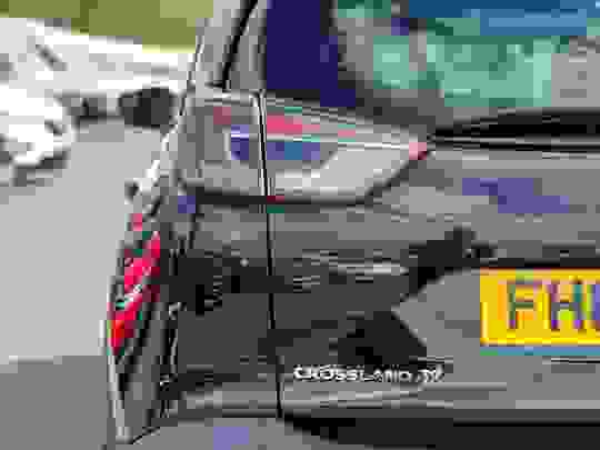 Vauxhall Crossland X Photo at-a8c4bb045768408eac93138a4d547e9e.jpg