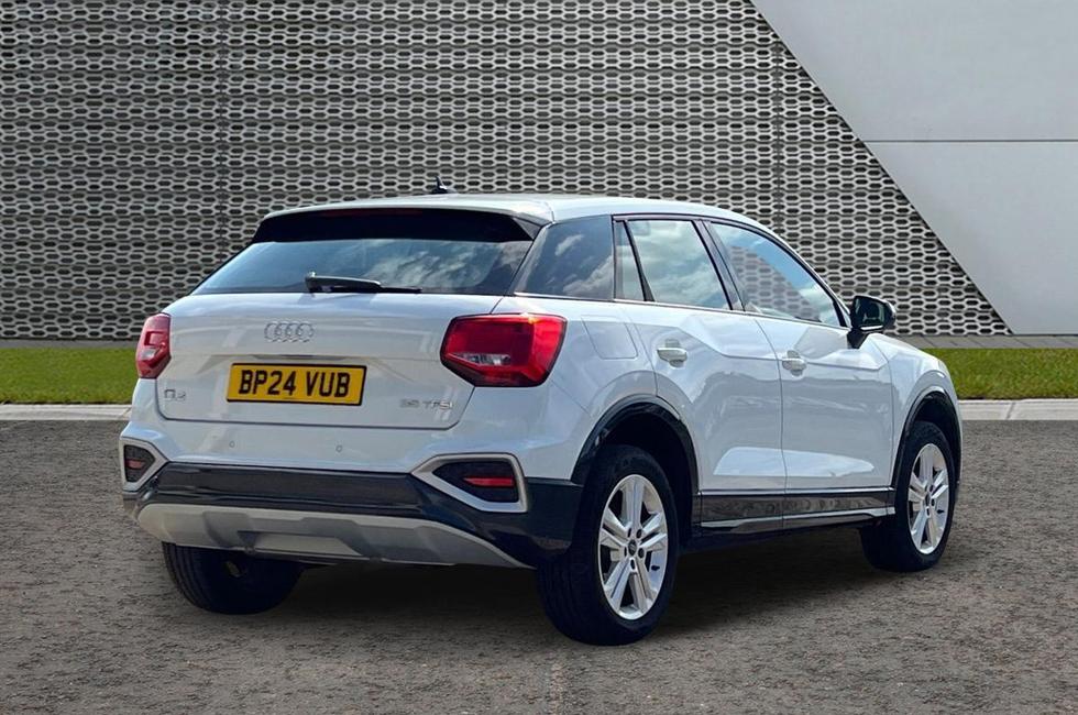 Audi Q2 Photo at-a8d862acd7404244809ecc3fb07fa62b.jpg