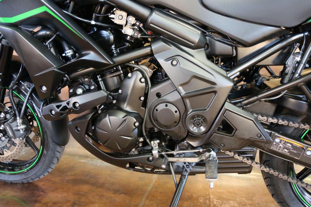 Kawasaki Versys 650 Photo at-a8feefba0cf74d7f8e4fa475ac4e4196.jpg