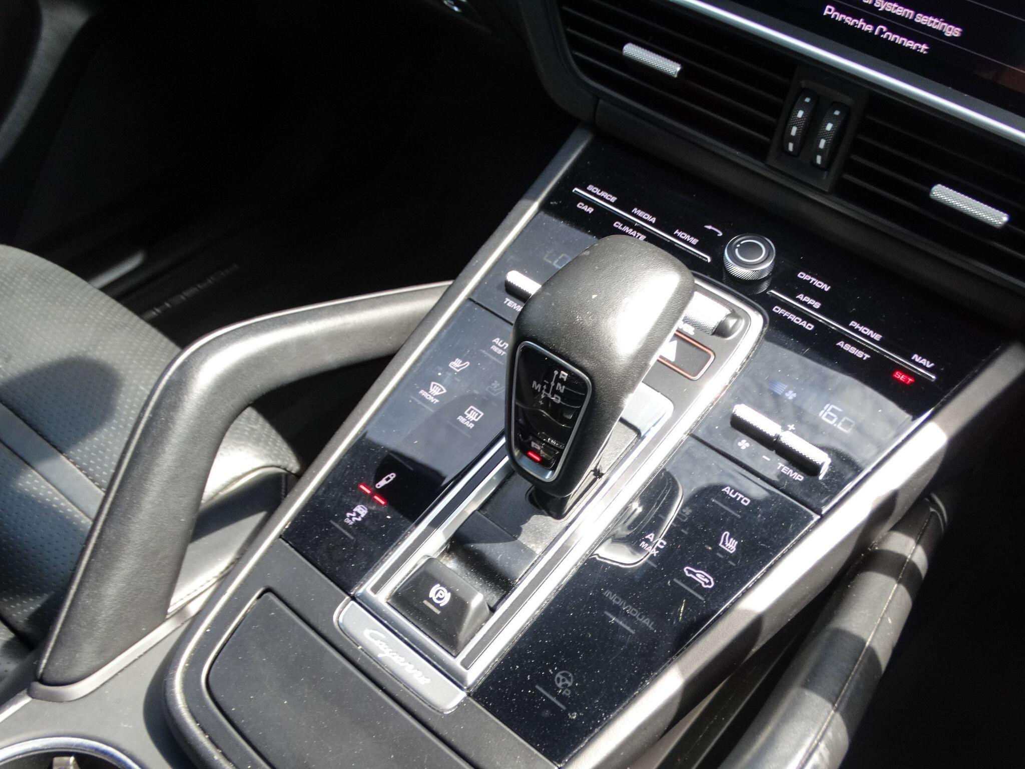 Porsche Cayenne 2.9T V6 S TiptronicS 4WD Euro 6 (s/s) 5dr — photo 34