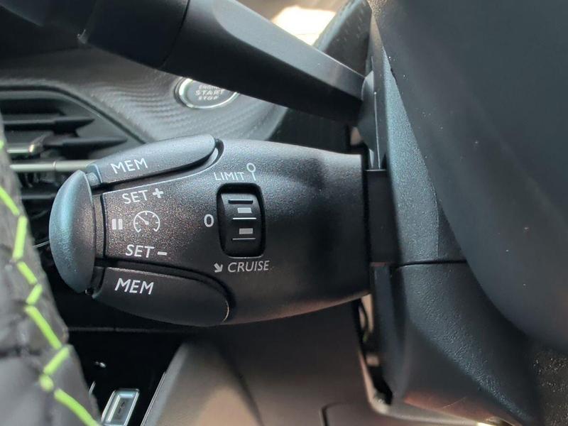 Used Peugeot 208 202610177077407 24