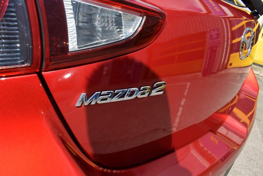 Mazda Mazda2 Photo at-a94ba85d727142f3907bd4302b85a12f.jpg