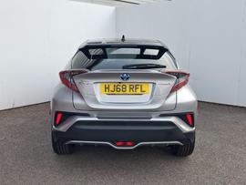 Toyota C-HR Photo 5