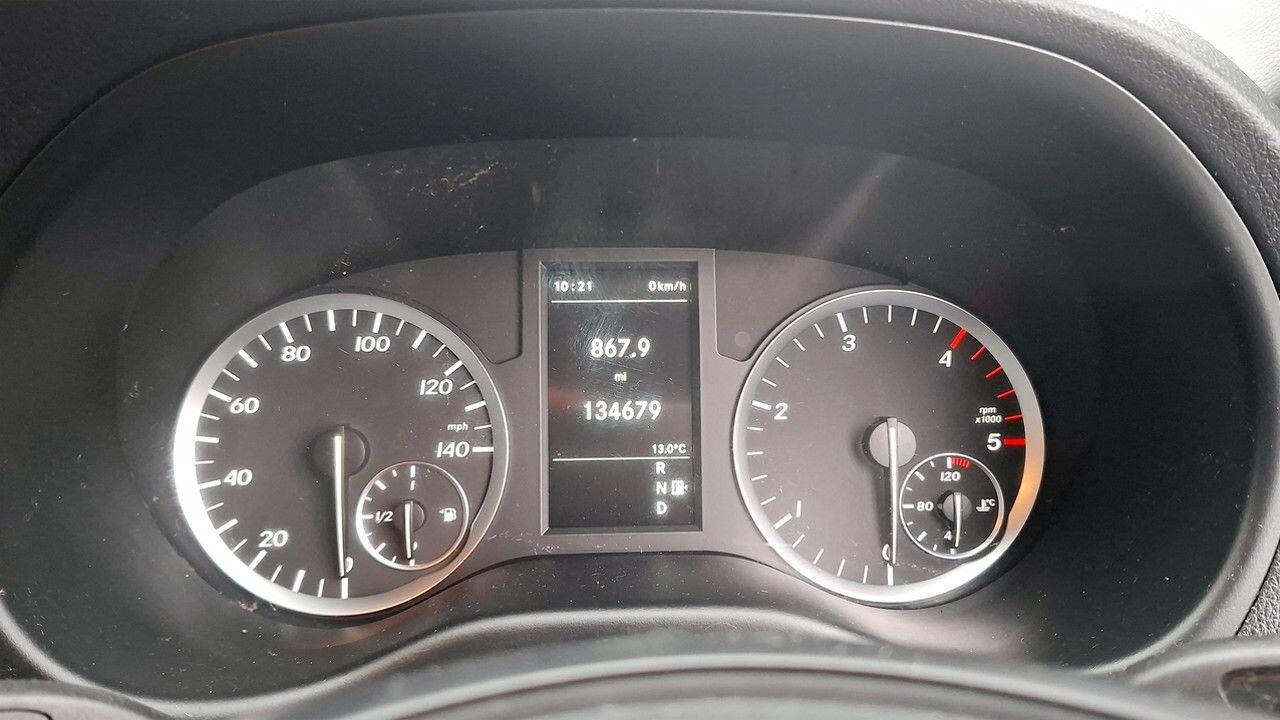 2019 MERCEDES Vito 2.1 119 CDI BlueTEC Sport Crew Van G-Tronic+ RWD L2 Euro 6 (s/s) 5dr (LWB) - vehicle photo 15 for sale on PureCar