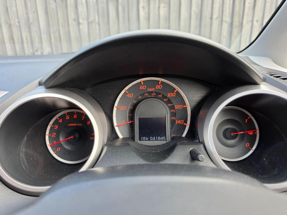 Honda Jazz Photo at-a9a2cd8accf64bd68af14f877f51f865.jpg