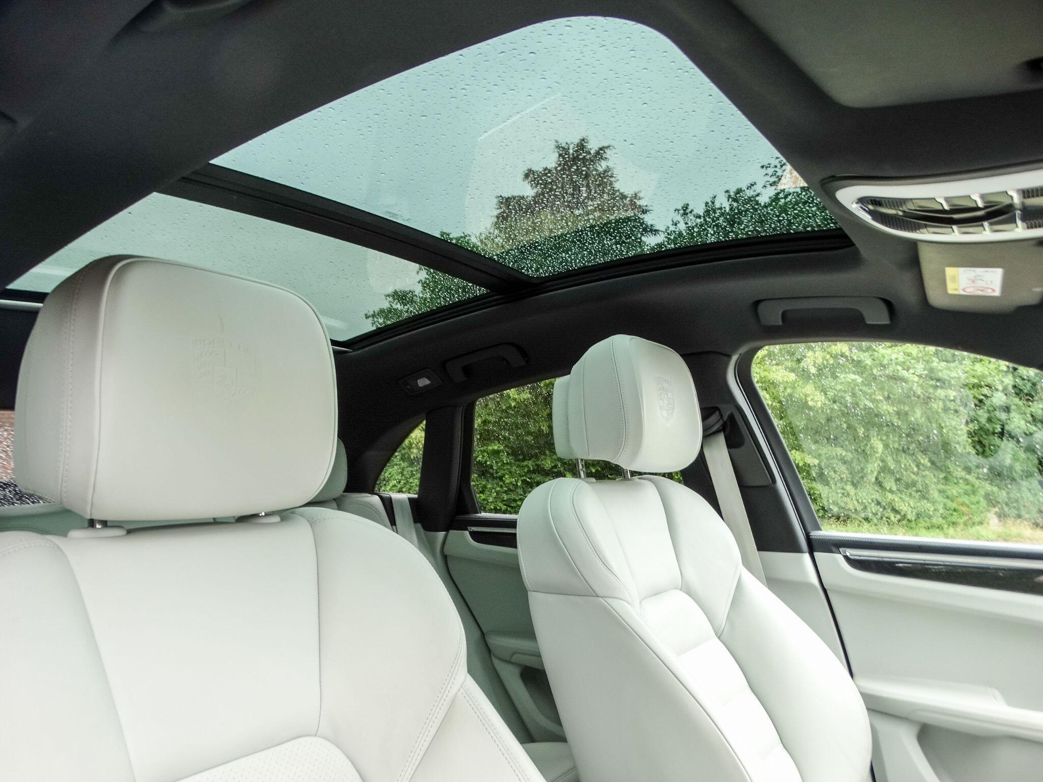 Porsche Macan 2.0T PDK 4WD Euro 6 (s/s) 5dr — photo 22