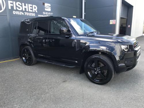 Land Rover Defender 110 Photo at-a9e0adfad2764e29937ec34ae140d00d.jpg