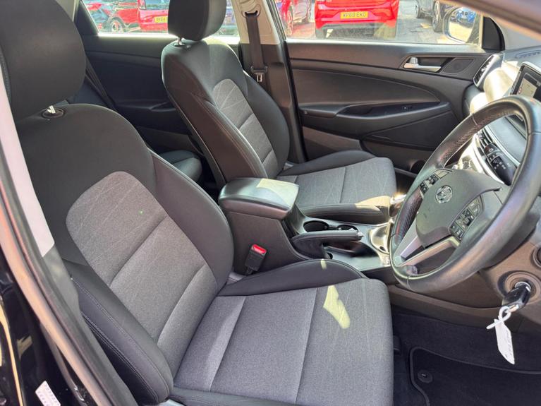 Used Hyundai TUCSON EN68ZGF 18
