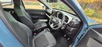 Dacia Spring Photo 11