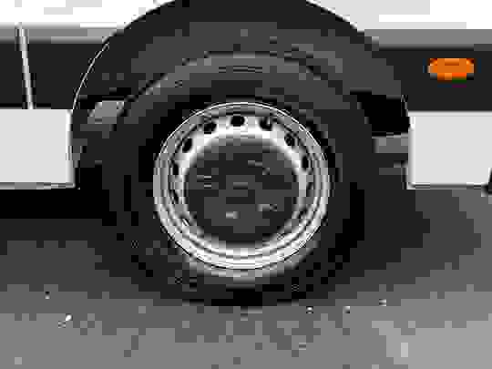 Vauxhall Movano Photo at-aa4d001ac87d441fab4bd49eb80f1fce.jpg