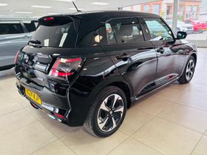 Suzuki Swift Photo 6