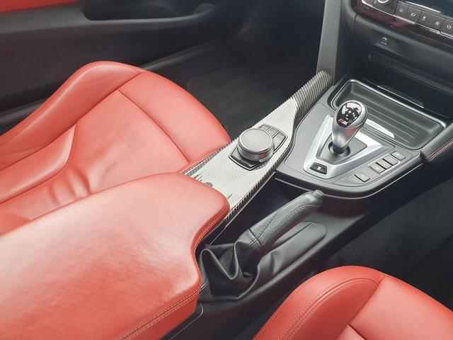 Used BMW M4 AV69NLL 18