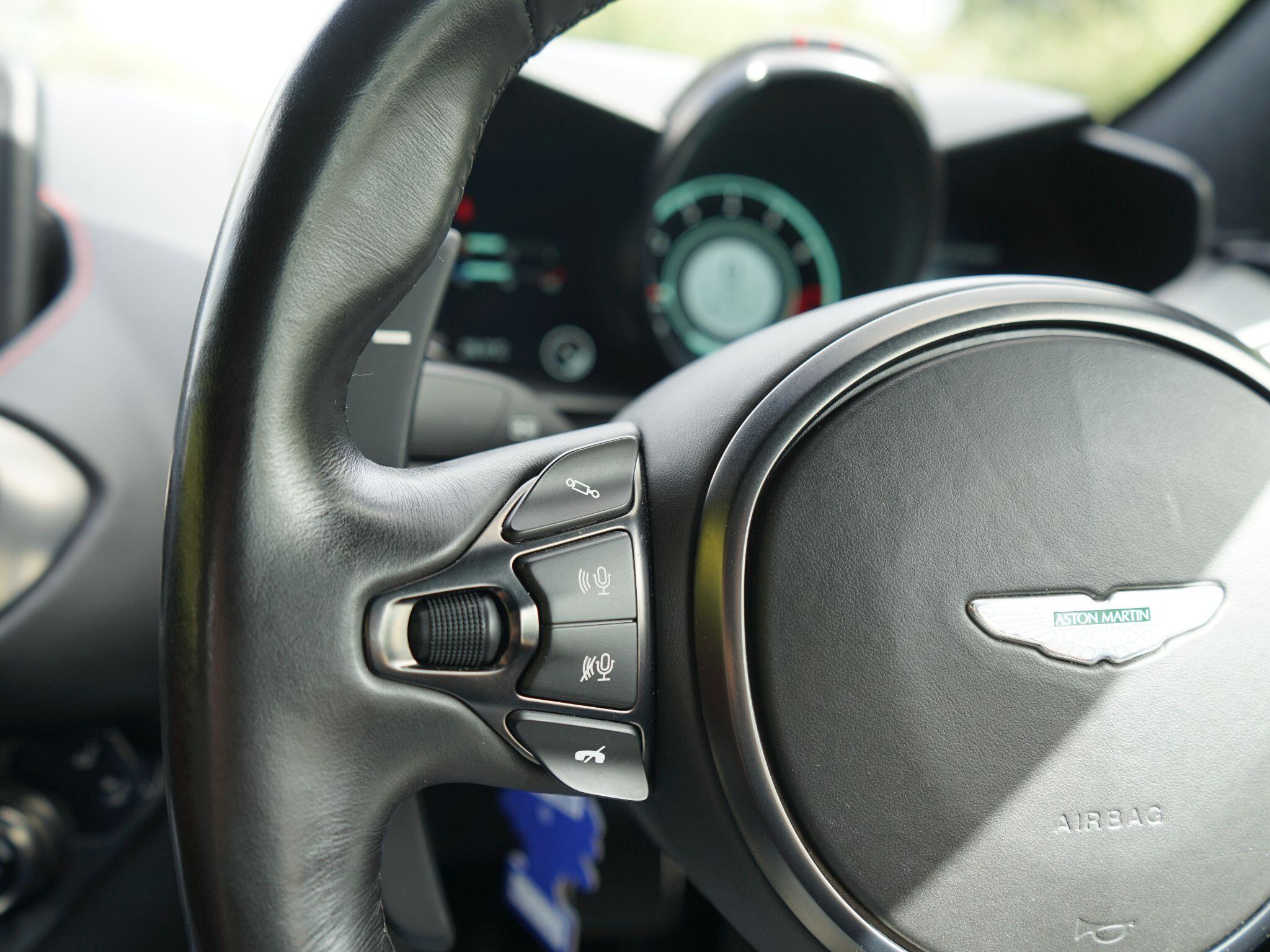 Aston Martin Vantage 4.0 V8 Auto Euro 6 2dr — photo 34