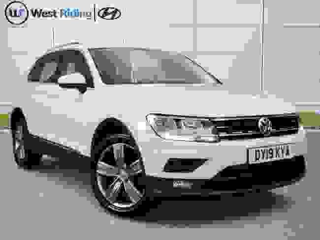 Used 2019 Volkswagen Tiguan 1.5 TSI EVO Match DSG Euro 6 (s/s) 5dr White at West Riding