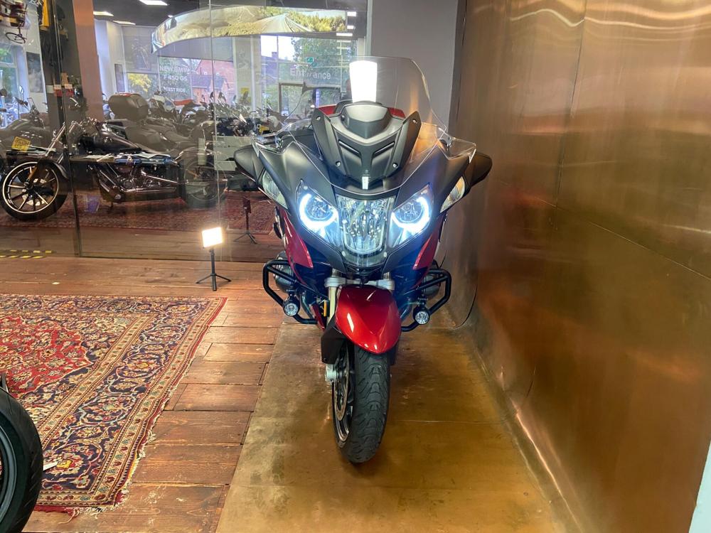 BMW R 1250 RT Photo at-aabfad87c8fa4e8e8facb080f3fd38bc.jpg