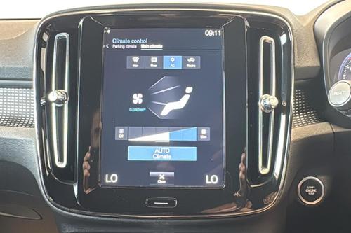 Volvo XC40 Photo at-aaea2434df234224ac9b1c593bb8c883.jpg