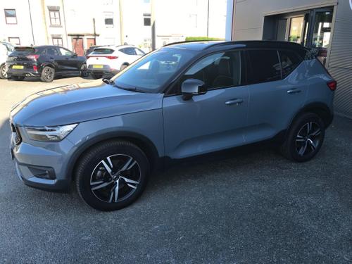 Volvo XC40 Photo at-aaff8125daea4a3bbbf5820e57102cdb.jpg