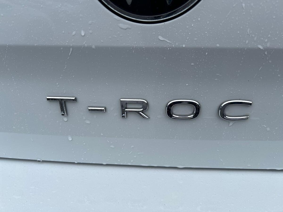 Volkswagen T-Roc Photo at-ab134e2a4c1149aba7dbbc4f1672fb18.jpg