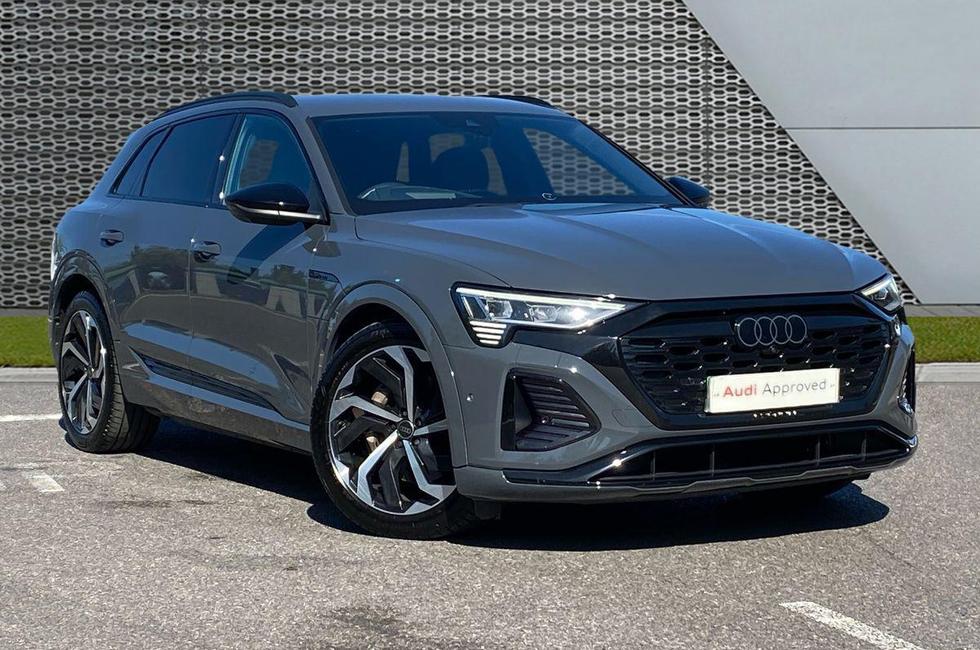 Audi Q8 Photo at-ab9a26b978bc414f9f0b05b2d122167f.jpg