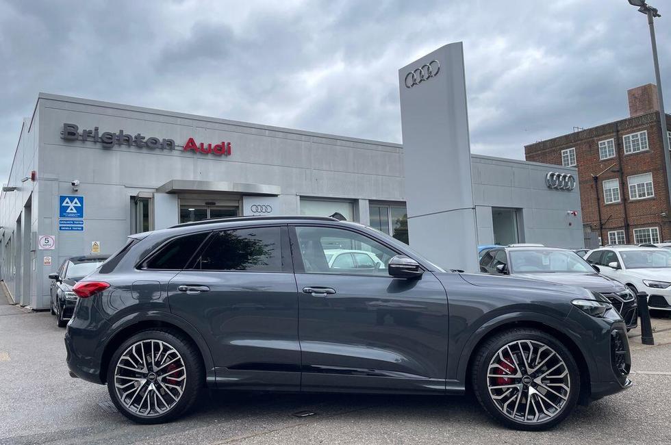 Audi Q5 Photo at-aba171df00354ba2b5adfd0b65a0ef77.jpg