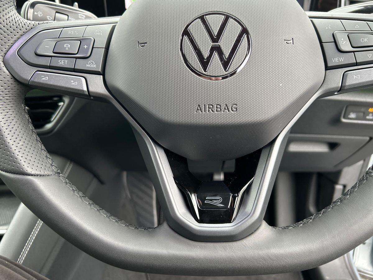 Volkswagen Tiguan Photo at-abaa248af22f45b4ac74915af86f6872.jpg