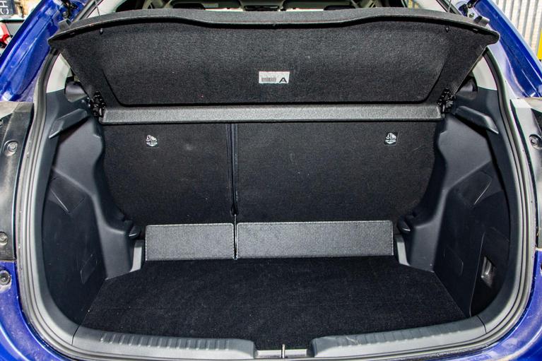 Used Toyota Yaris WT24ETV 27
