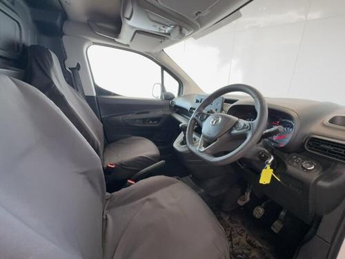 Vauxhall COMBO Photo at-abd56341fdc24530a42f69c02eb952e2.jpg