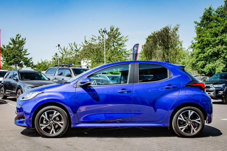 Used Toyota Yaris LM74KOX 18