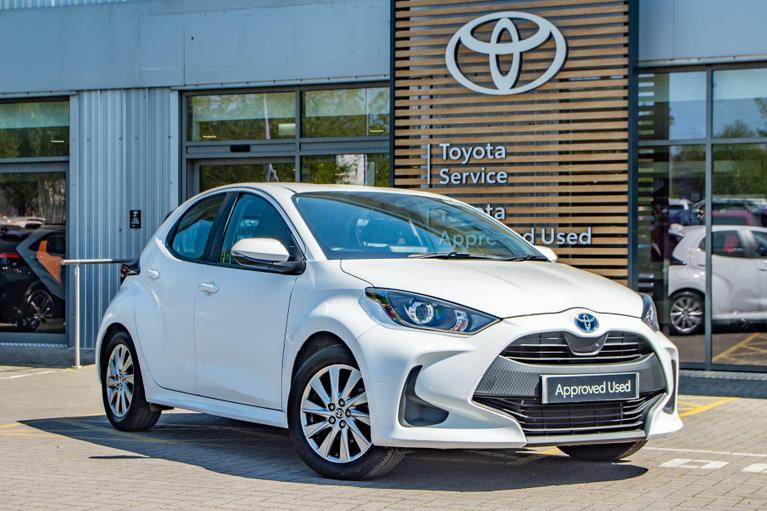 Used Toyota Yaris CV73WVL 1