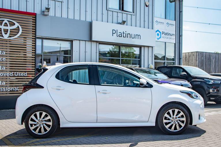 Used Toyota Yaris CP72VKN 3