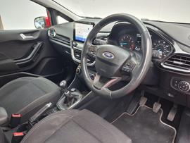 Ford Fiesta Photo 17