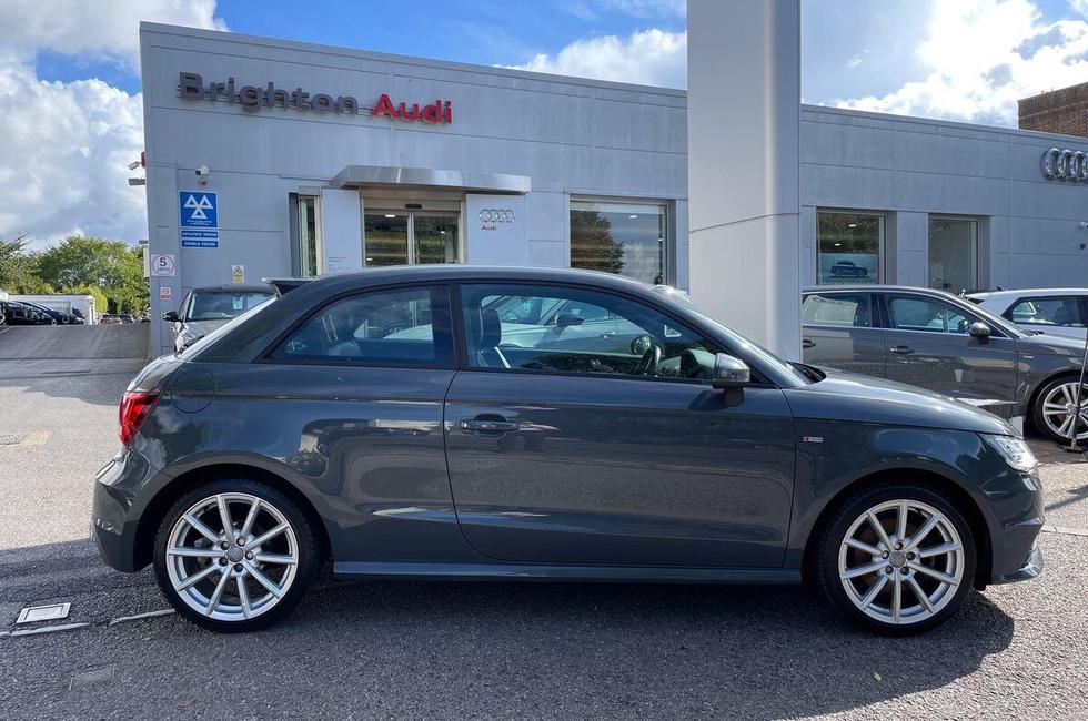 Audi A1 Photo at-acc11e4c0980445f81adb211e2c95de5.jpg