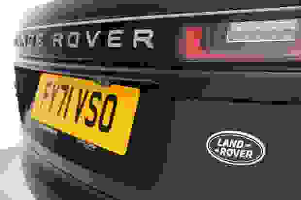 Land Rover RANGE ROVER VELAR Photo at-ace0dcd10c3b449d86132ce7cf0f5588.jpg