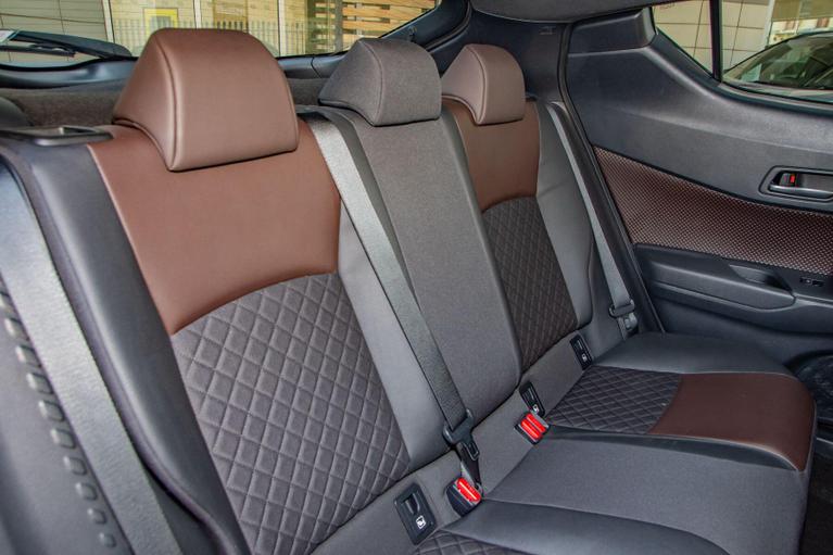 Used Toyota C-HR WN67LLZ 15