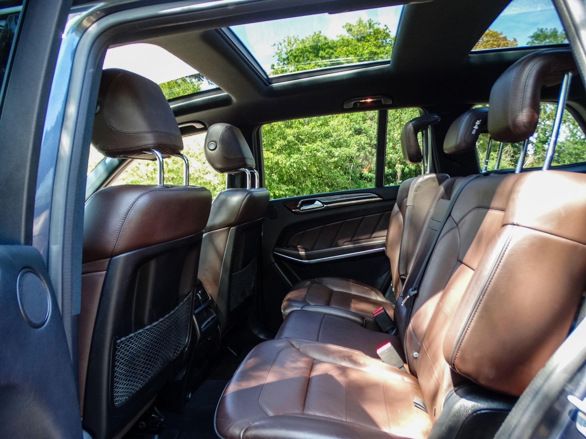 Mercedes-Benz GL Class 3.0 GL350 V6 BlueTEC AMG Sport G-Tronic+ 4WD Euro 6 (s/s) 5dr — photo 12