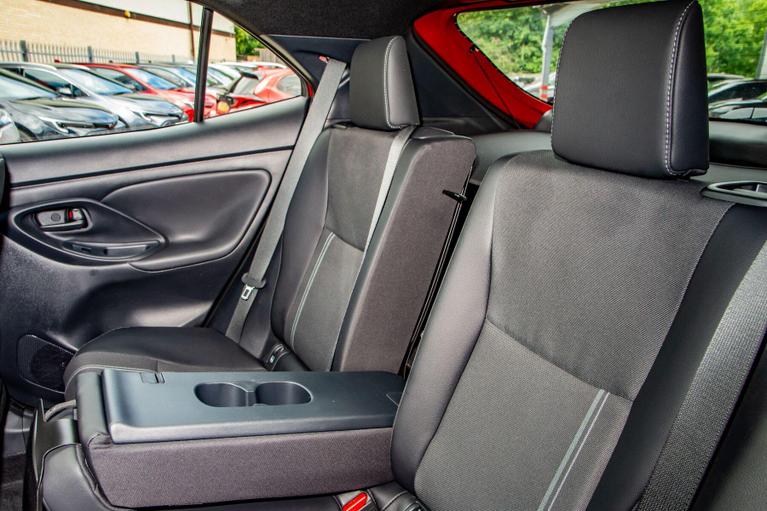 Used Toyota Yaris Cross WP26OAH 28